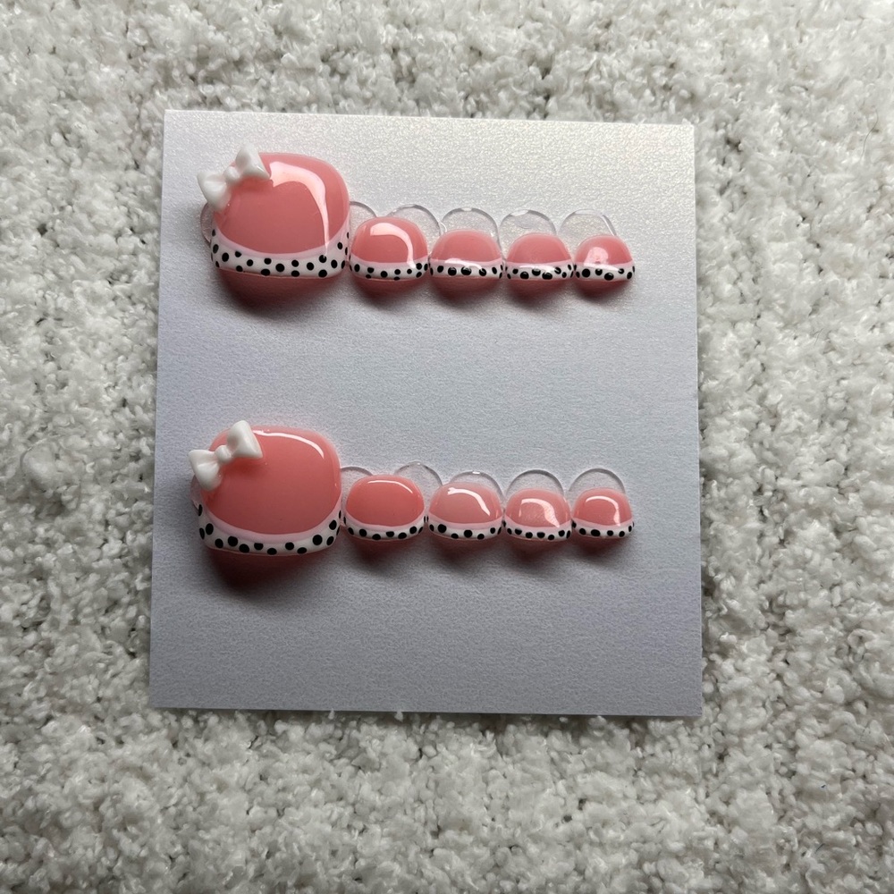 Pink Polka Dot Nail Set with Bows